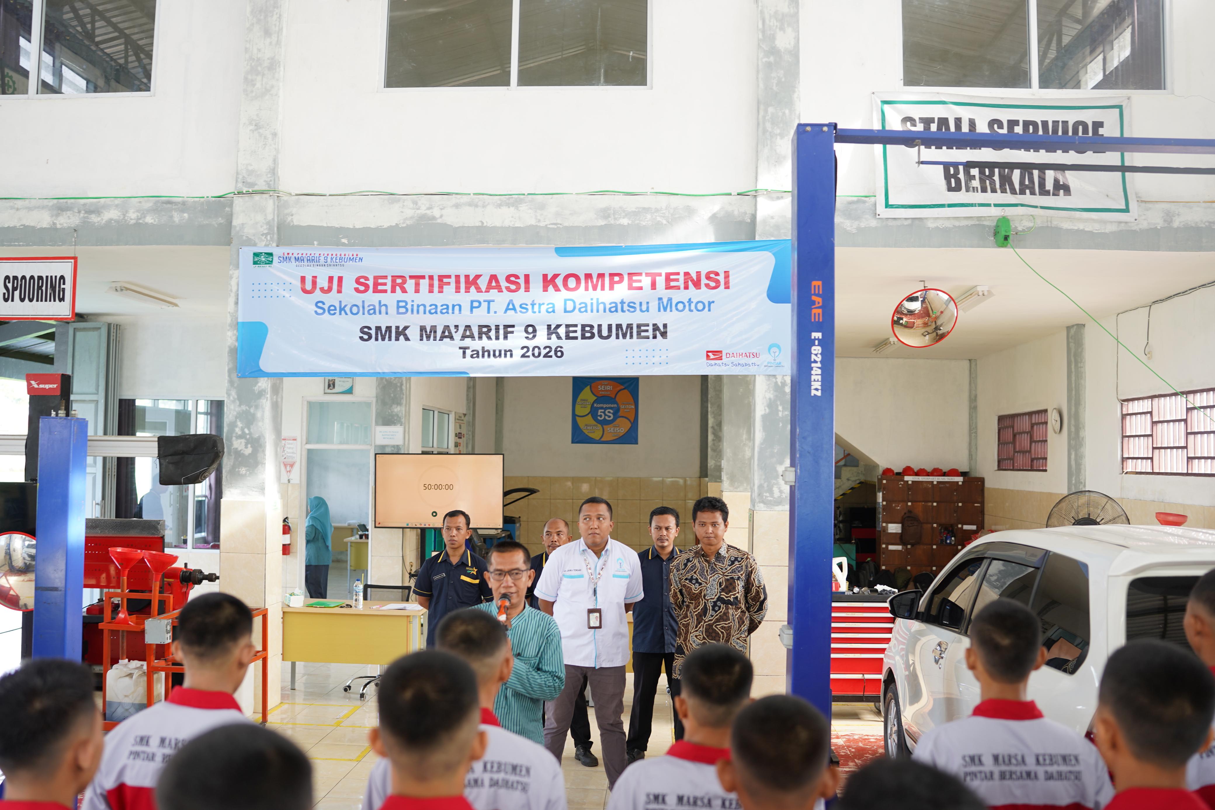Puluhan Siswa SMK Ma&rsquo;arif 9 Kebumen Ikuti Uji Sertifikasi Daihatsu
